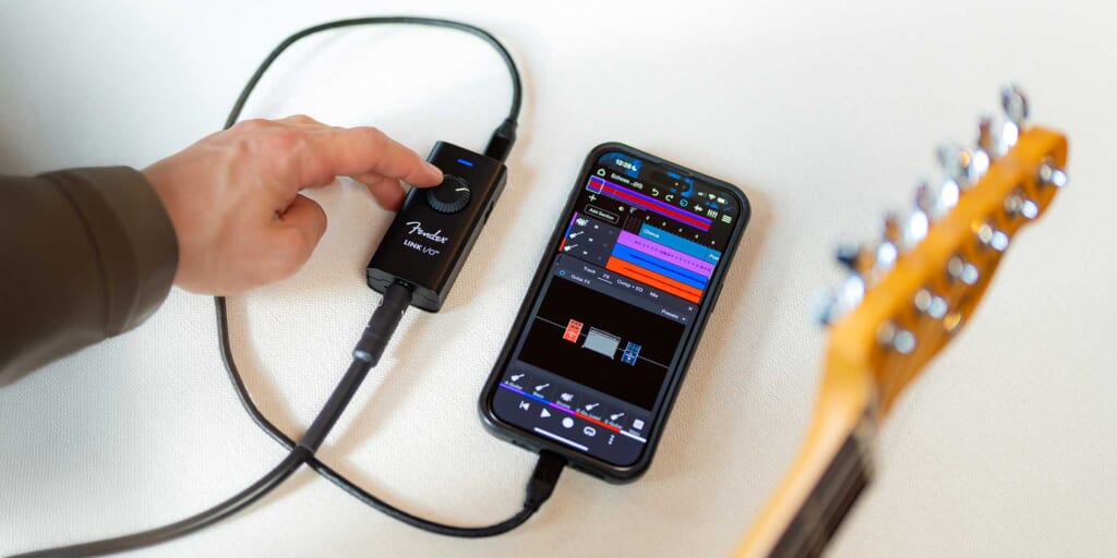 フェンダー、気軽に録音やセッションができる無料アプリ“Fender Studio”を提供開始。オーディオインターフェース“Fender Link I/O”も同時発売